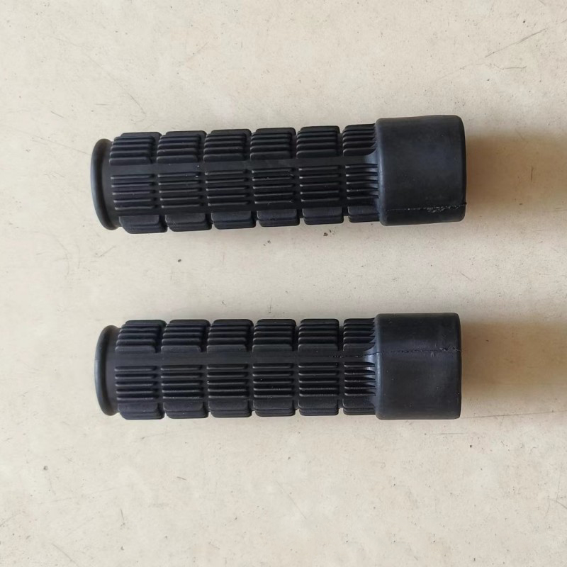 Bobcat S450 S510 S530 S550 S570 S630 S650 S70 Slide Handle Rubber Sleeve 6702621