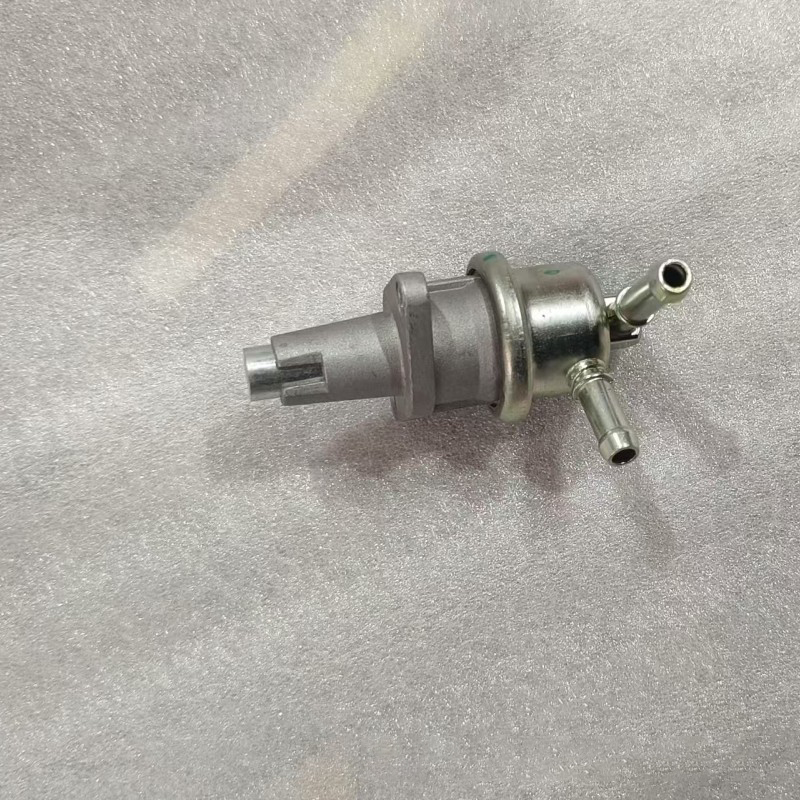 Kubota V2203 Bobcat S175 S185 S150 751 Fuel Pump 6655216 17121-52030