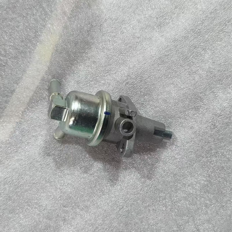 Kubota V2203 Bobcat S175 S185 S150 751 Fuel Pump 6655216 17121-52030