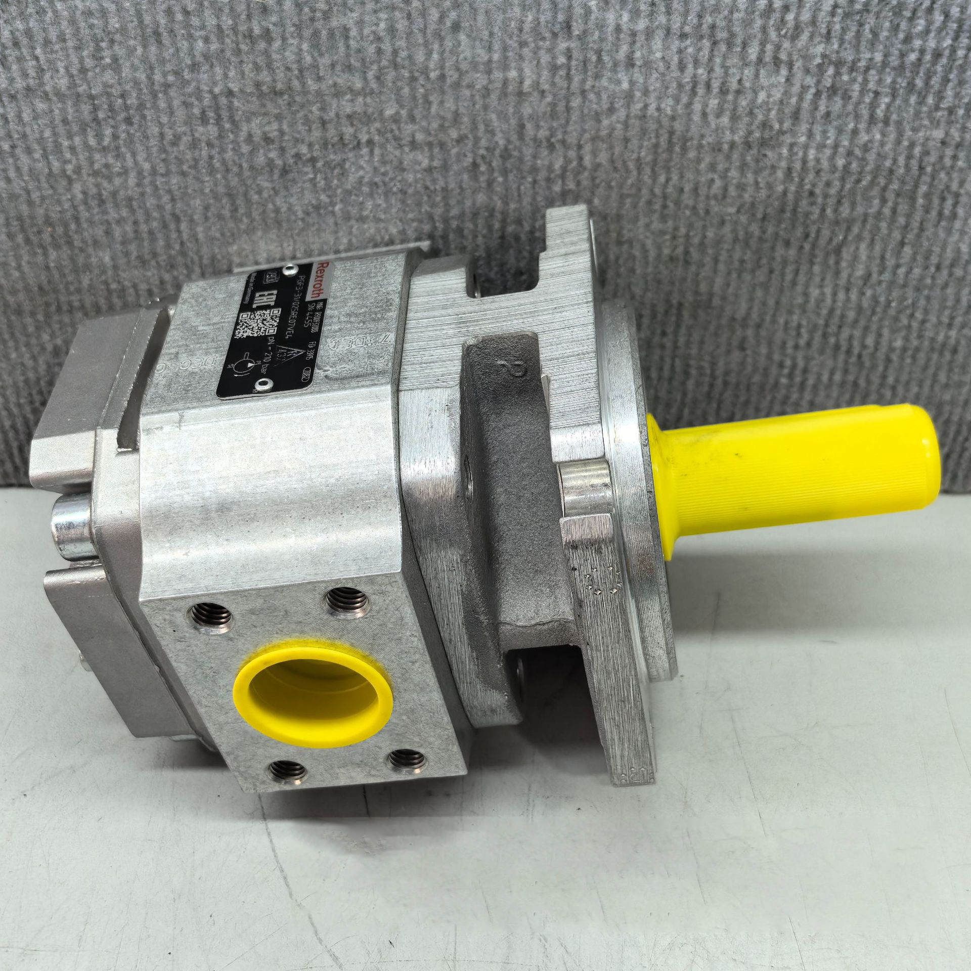 R900932088